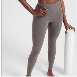 Athleta Salutation legging Flagstone Grey